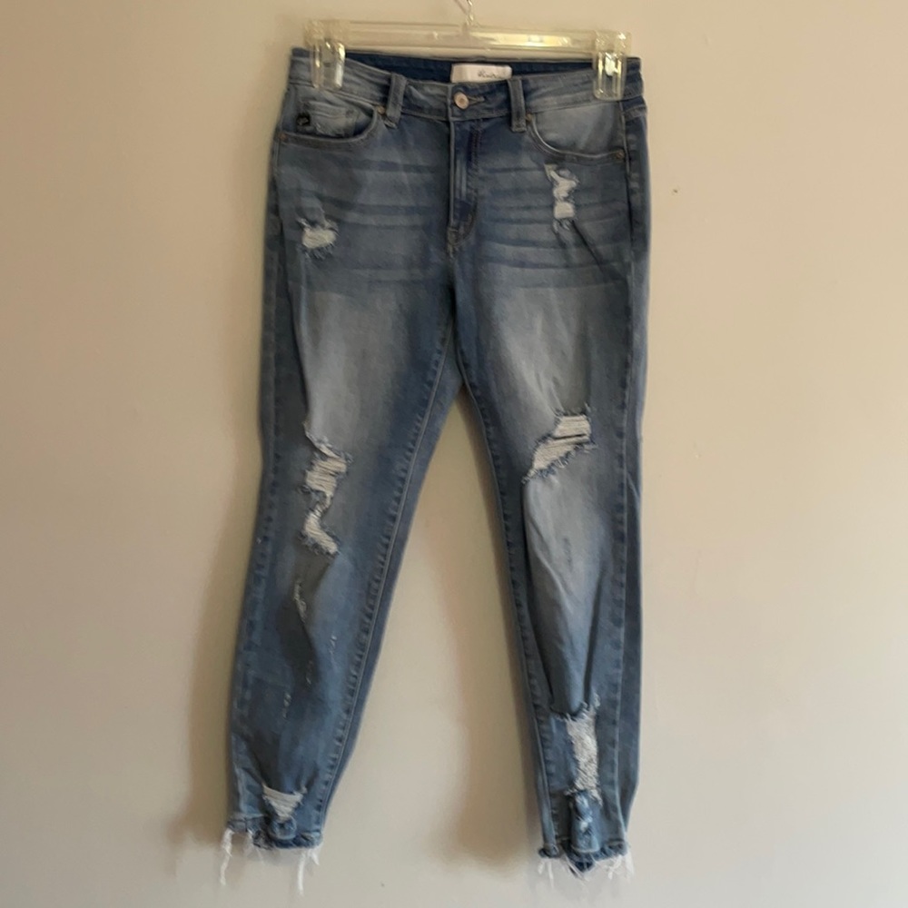 KanCan distressed skinny denim jeans size 29
